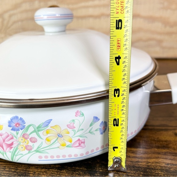 Enamel Sarma Studios Victorian Flowers vintage pan with double handles & lid - Picture 16 of 16
